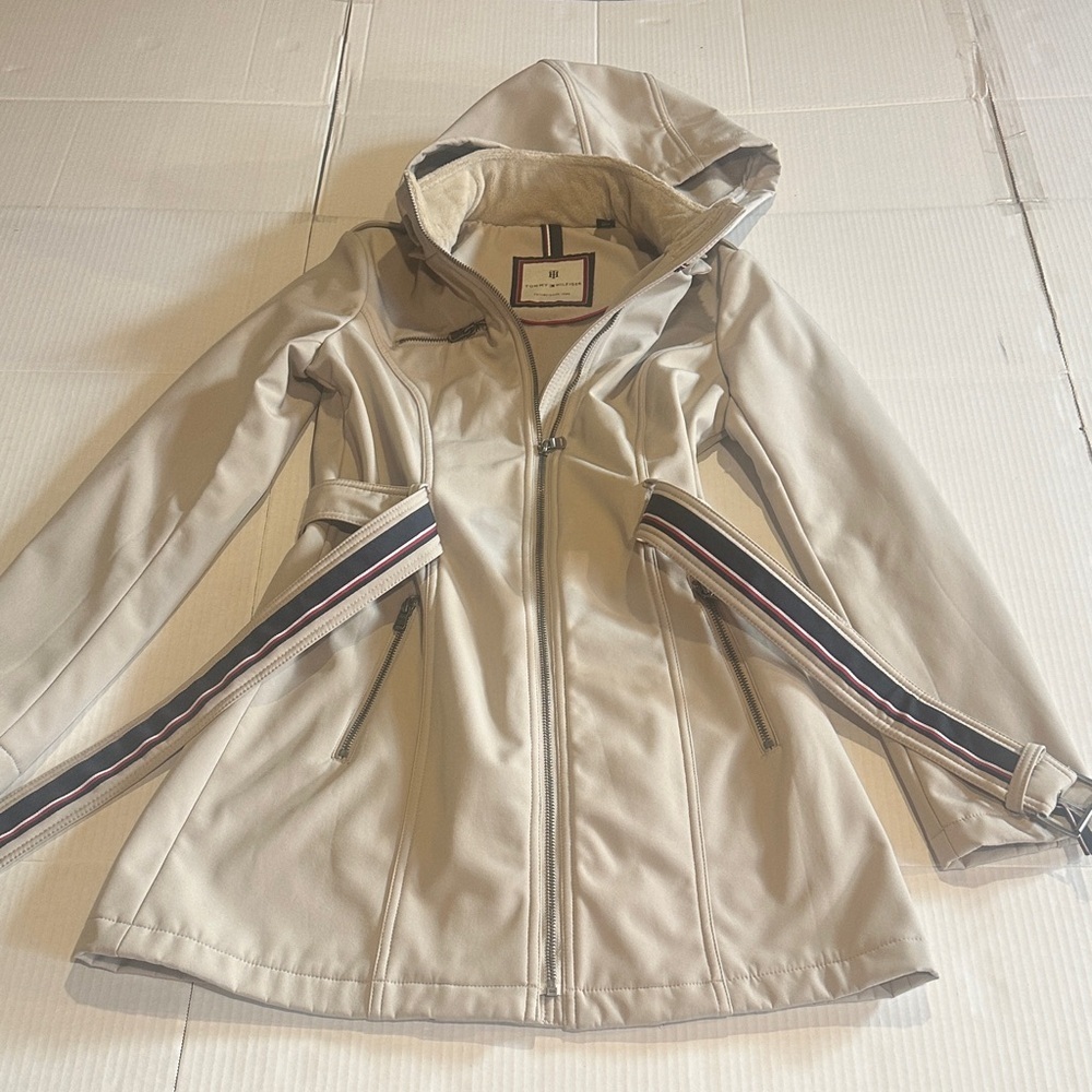 Tommy Hilfiger belted soft shell Beige Jacket with Striped Belt zipper front